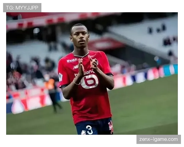 足坛新星闪耀登场，新一代天才球员点燃未来希望